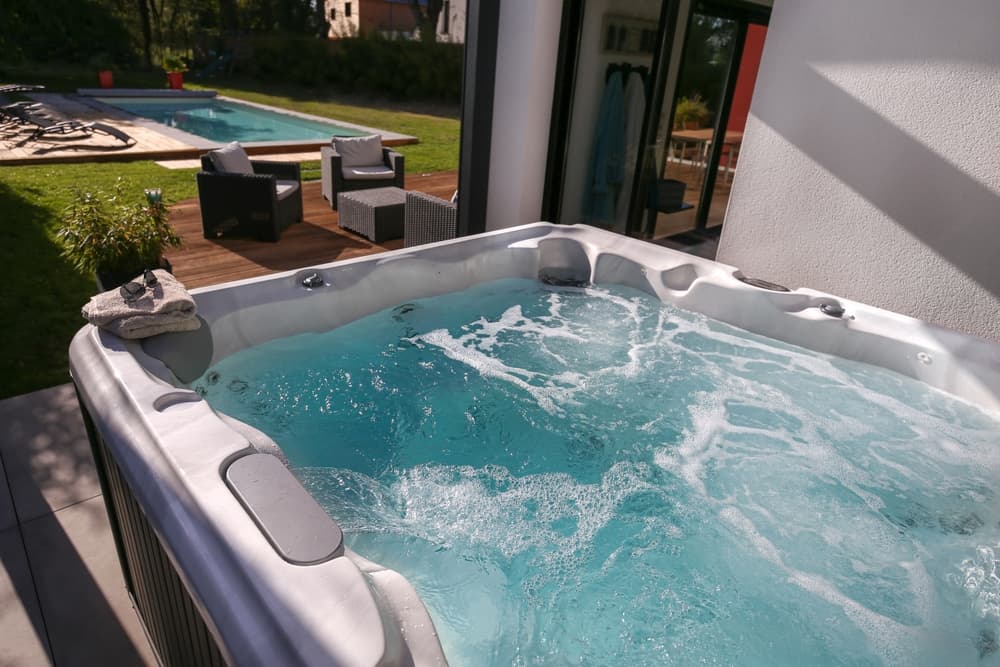 How to Move a Hot Tub Without Damaging It or Yourself