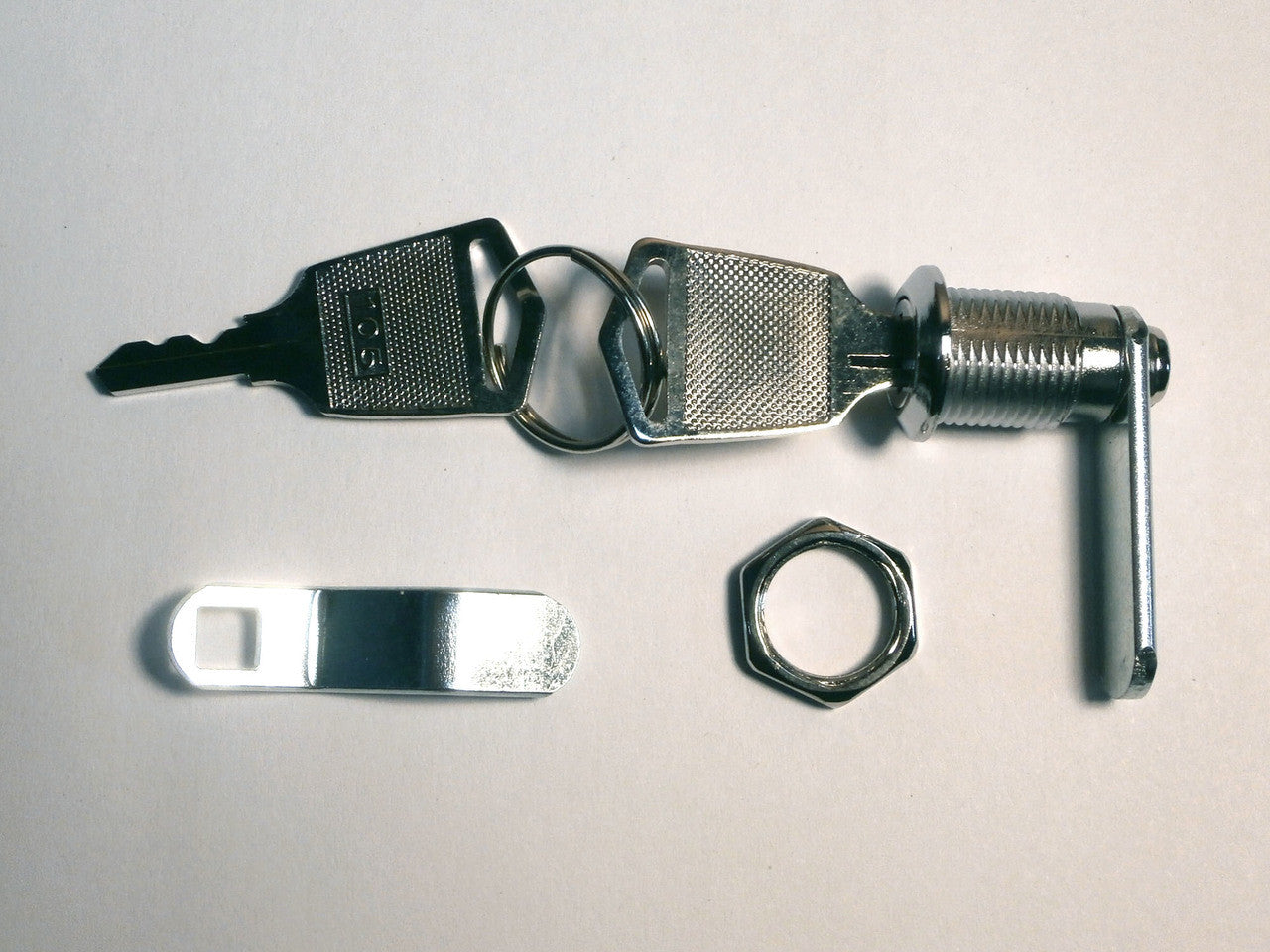 Master Spa - X550230 - Universal Lock and Key Set for Stereo Enclosure